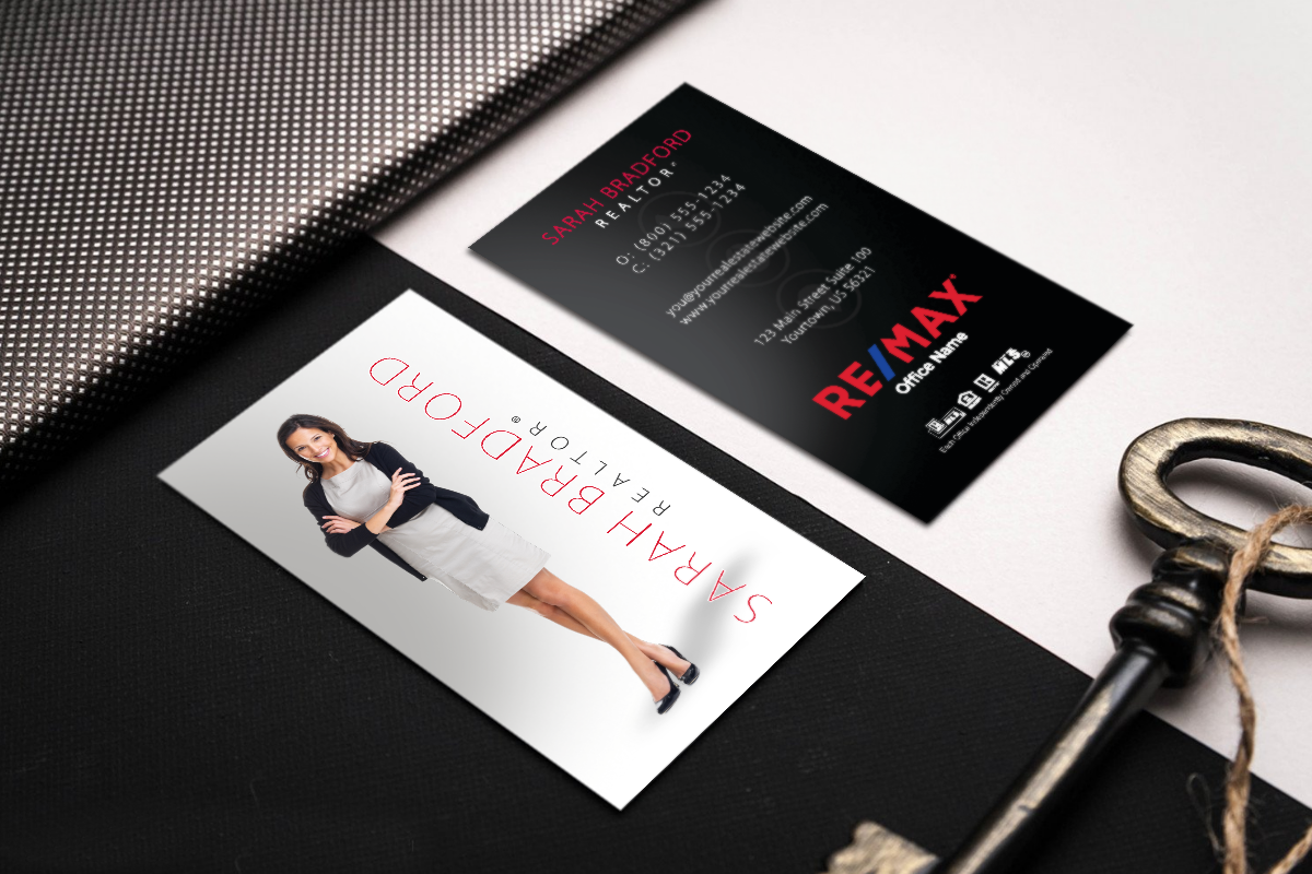 Vertical RE/MAX business card design